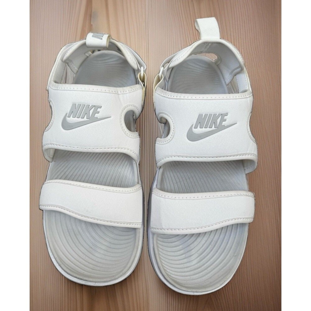 EUC Nike Owaysis White Pure Platinum Sandal W9 M7.5 Sporty Foam Shoes